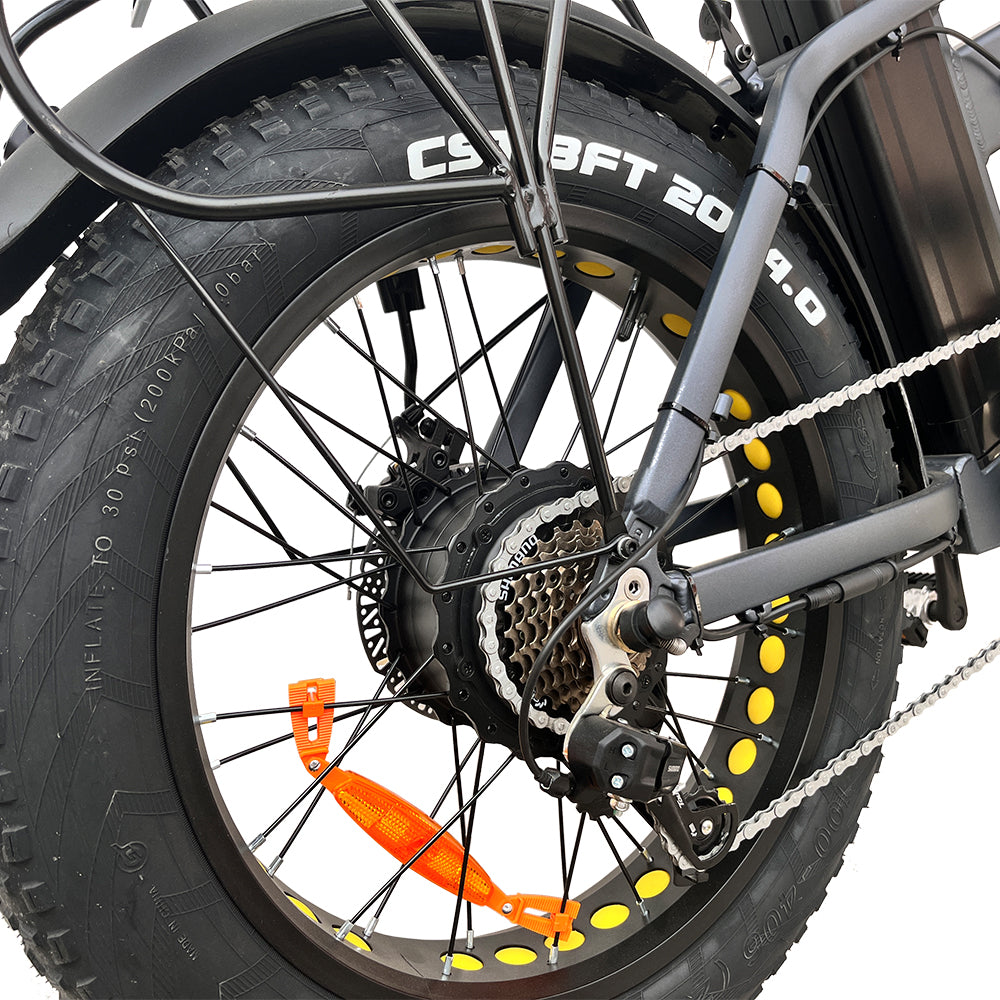 DrVetion Fat Tire ebike. rear wheel and chain.
